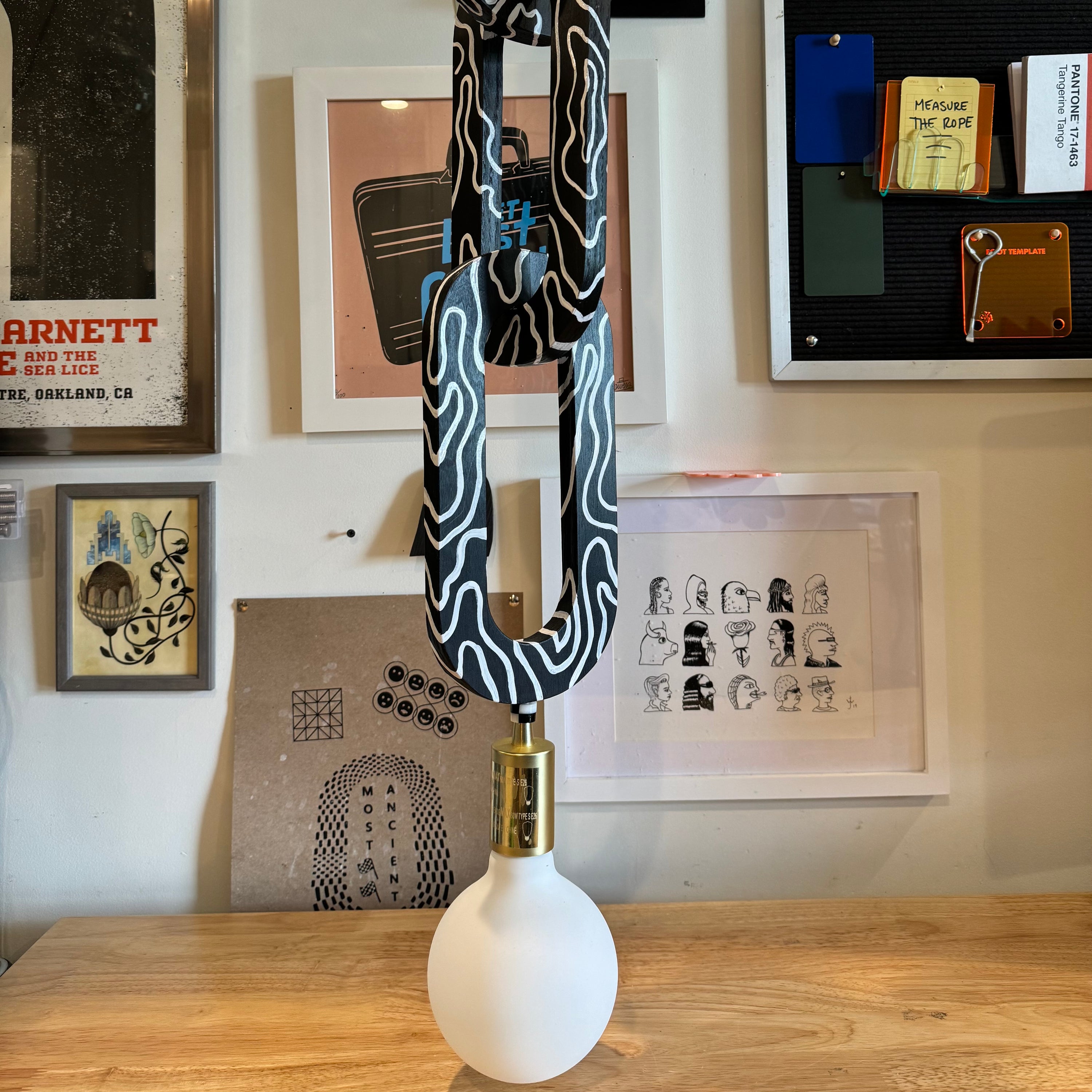 Pop Art Wood Grain Three Link Lamp