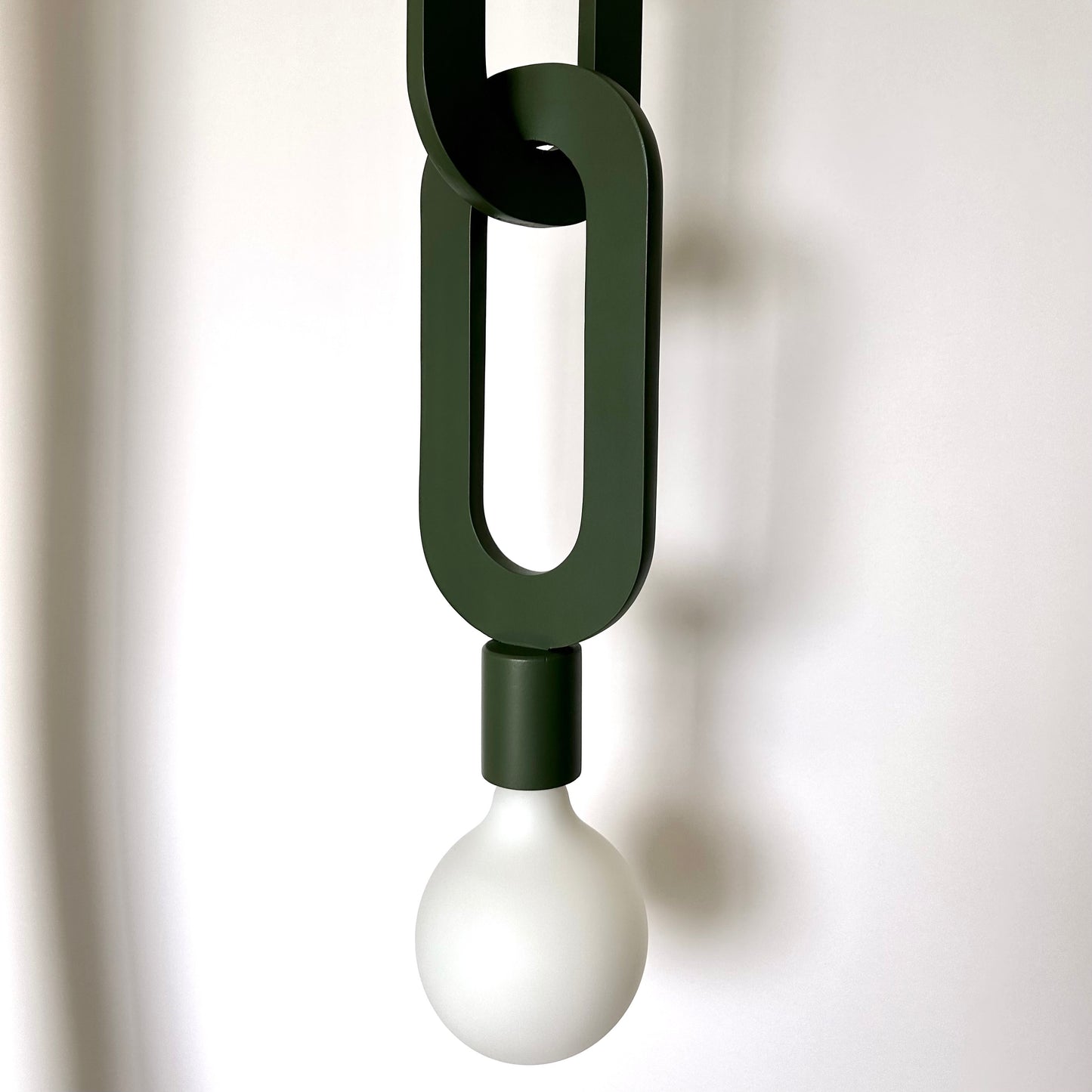 Moss Four Chain Link Lamp